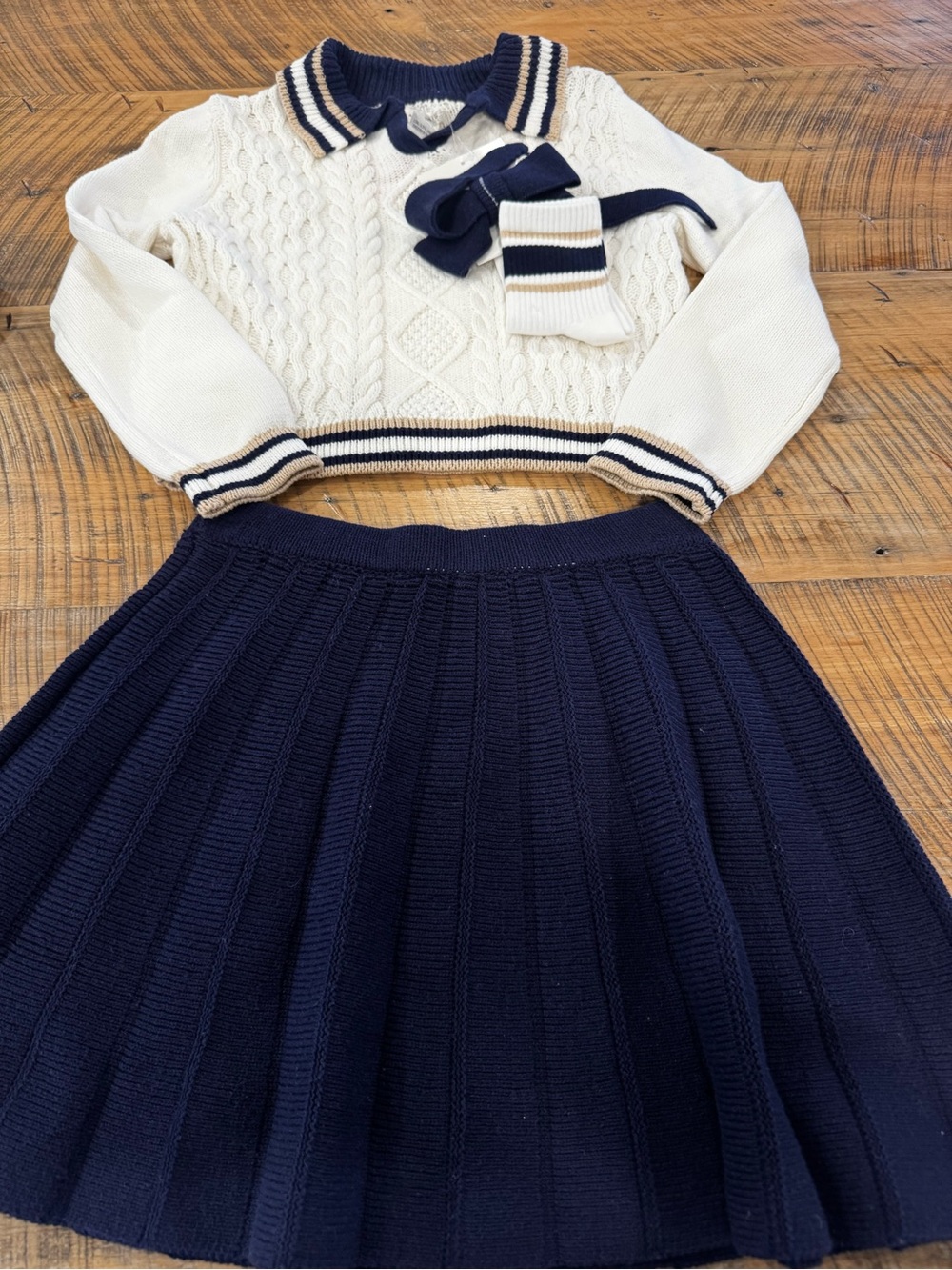 Max Studio Navy and Cream Knit Two-Piece Set (Sz M 7-8)